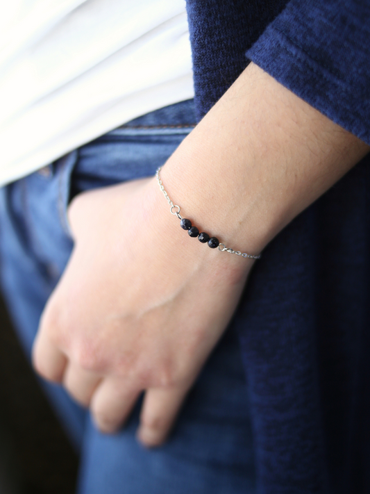 Dainty Gemstone Bracelet - Blue Goldstone / Motivation